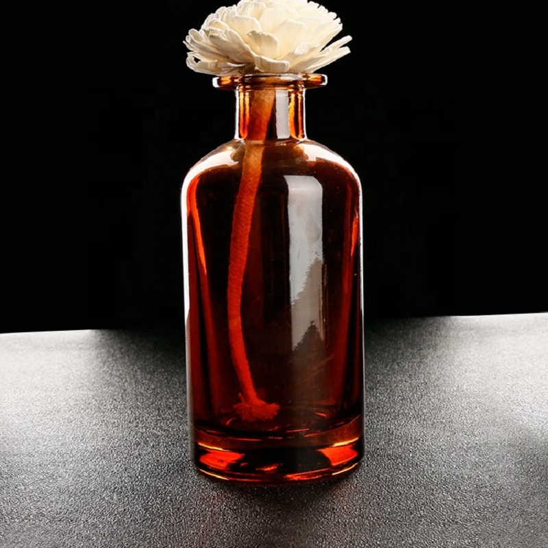 Barevná skleněná láhev s difuzorem Reed s vysokou kvalitou